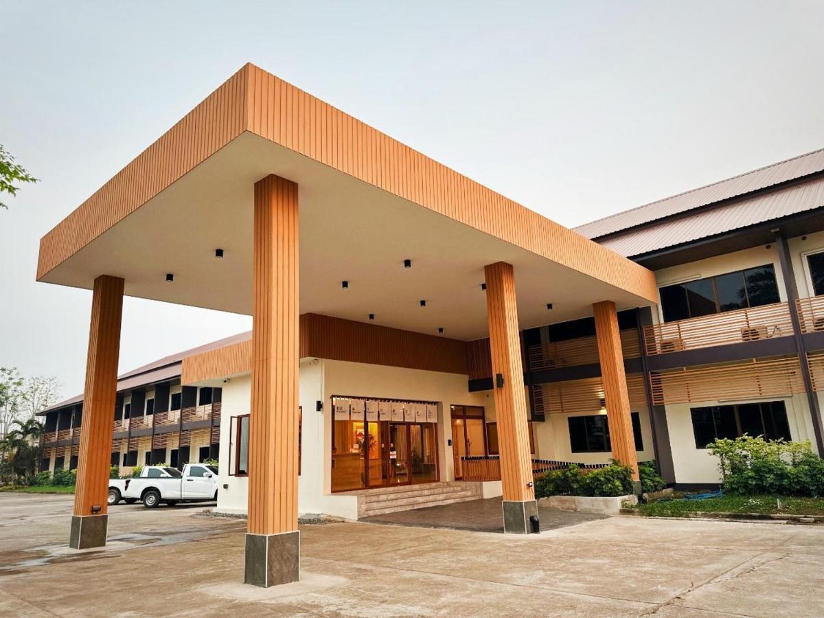 Kinnotel Phrae Exterior photo
