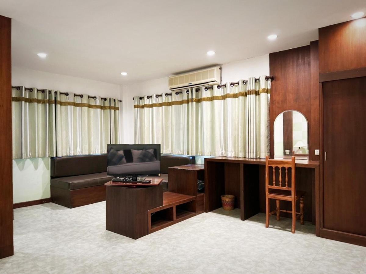 Kinnotel Phrae Exterior photo